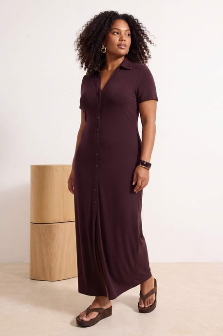 Trendyol Curve Dam Brun Enfärgad Maxi Kort Rak Plus size Klänning - Image 1