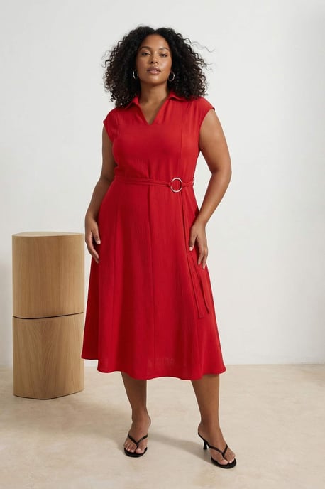 Trendyol Curve Dam Röd Enfärgad Maxi Ärmlös Casual Rak Plus size Klänning - Image 2