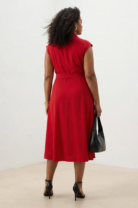 Trendyol Curve Dam Röd Enfärgad Maxi Ärmlös Casual Rak Plus size Klänning - Image 5