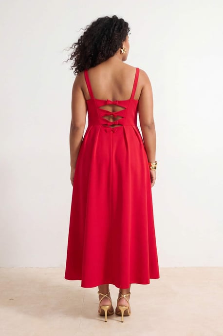 Trendyol Curve Dam Röd Enfärgad Maxi Ärmlös Fest A-linje Plus size Klänning - Image 2