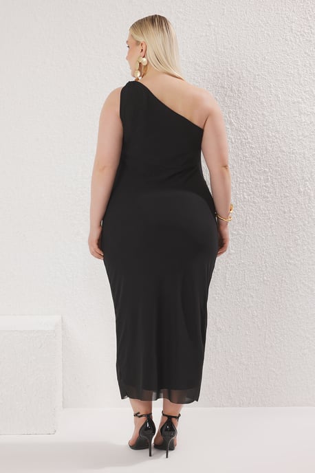 Trendyol Curve Dam Svart Enfärgad Maxi Ärmlös Fest Bodycon Plus size Klänning - Image 3