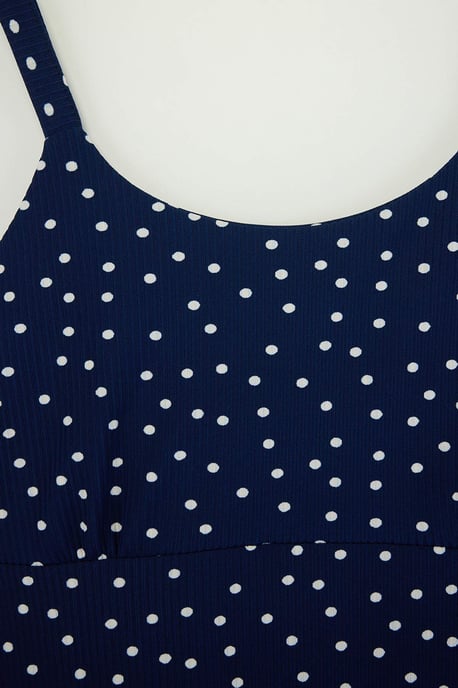 Trendyol Curve Dam Mörkblå Prickig Maxi Ärmlös Casual Sjöjungfru Plus size Klänning - Image 4