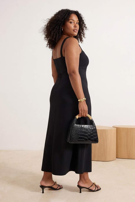 Trendyol Curve Dam Svart Enfärgad Maxi Ärmlös Casual Sjöjungfru Plus size Klänning - Image 6