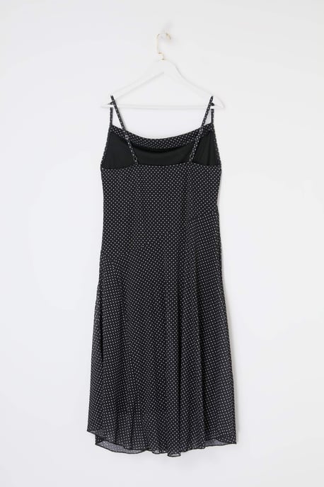 Trendyol Curve Dames Zwart Geruit Maxi Mouwloos Casual A-lijn Grote maten Jurk - Image 4