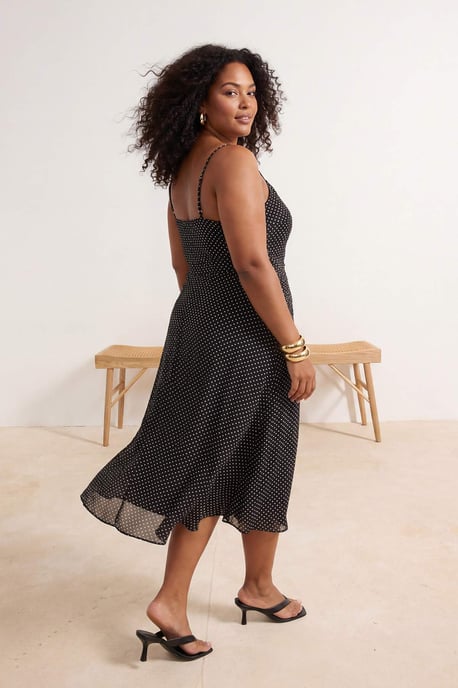 Trendyol Curve Dames Zwart Geruit Maxi Mouwloos Casual A-lijn Grote maten Jurk - Image 6