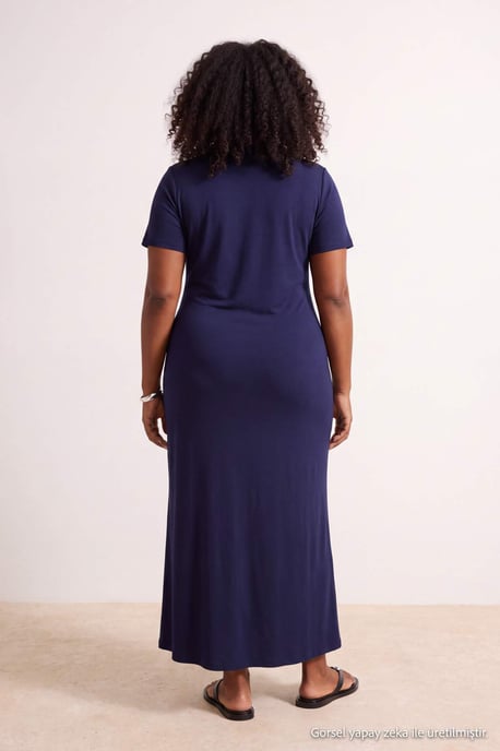 Trendyol Curve Dam Mörkblå Enfärgad Maxi Kort Rak Plus size Klänning - Image 3