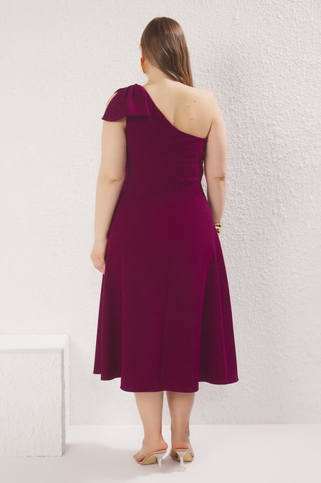 Trendyol Curve Dam Lila Enfärgad Maxi Ärmlös Elegant/Kväll Bodycon Plus size Klänning - Image 3