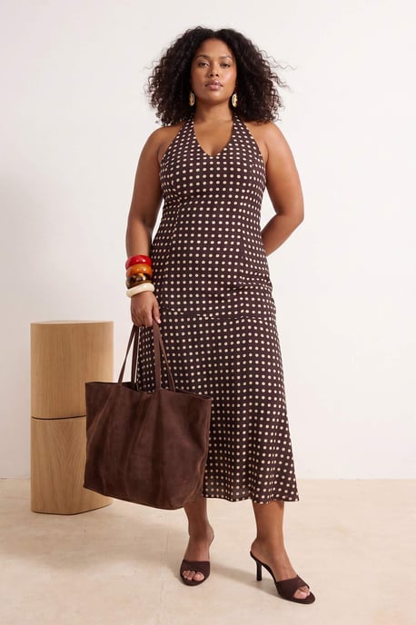 Trendyol Curve Dam Brun Prickig Maxi Ärmlös A-linje Plus size Klänning - Image 1