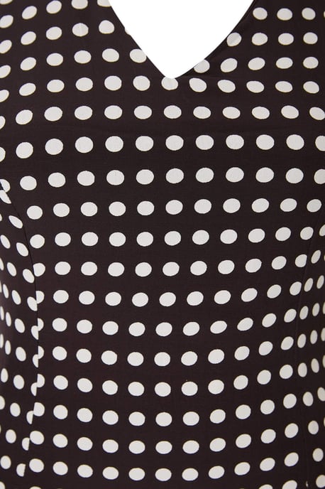 Trendyol Curve Dam Brun Prickig Maxi Ärmlös A-linje Plus size Klänning - Image 4