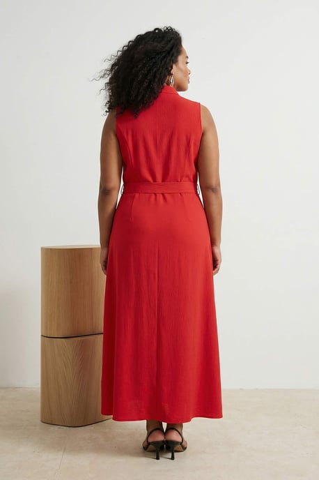 Trendyol Curve Dam Röd Enfärgad Maxi Ärmlös Casual Skjortklänning Plus size Klänning - Image 5