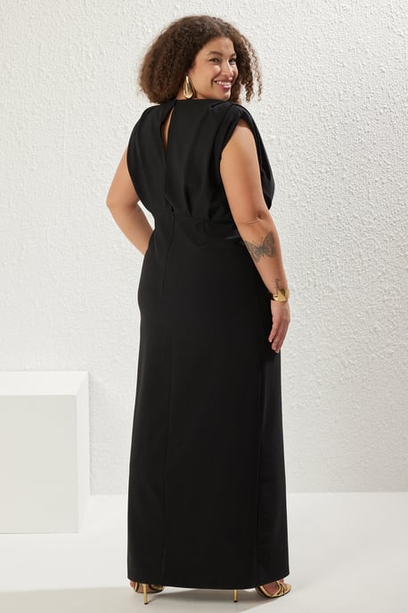 Trendyol Curve Dam Svart Enfärgad Maxi Lång Elegant/Kväll A-linje Plus size Klänning - Image 4