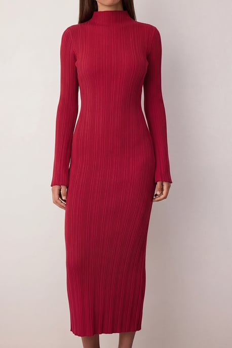 TRENDYOLMİLLA Women's Red Plain Maxi Long Casual Bodycon Dresses - Image 2