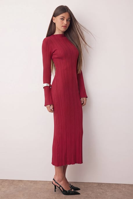 TRENDYOLMİLLA Women's Red Plain Maxi Long Casual Bodycon Dresses - Image 6