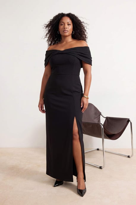 Trendyol Curve Dam Svart Enfärgad Maxi Ärmlös Examen / Bal Bodycon Plus size Klänning - Image 1