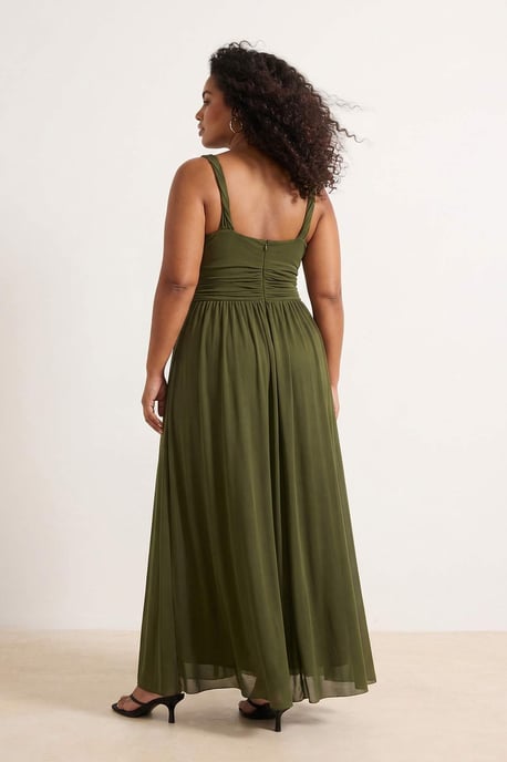 Trendyol Curve Dam Grön Enfärgad Maxi Ärmlös Examen / Bal A-linje Plus size Klänning - Image 2