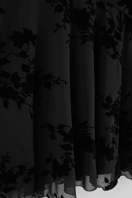 Trendyol Curve Dam Svart Blommig Maxi Ärmlös A-linje Plus size Klänning - Image 5