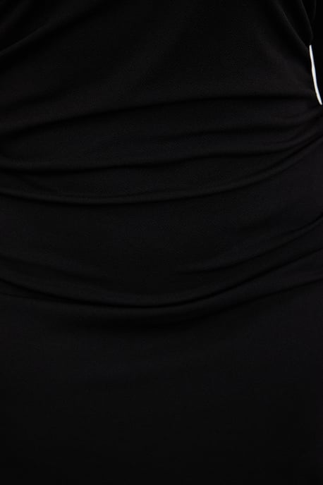 Trendyol Curve Dames Zwart Effen Maxi Lang Casual Recht Grote maten Jurk - Image 3