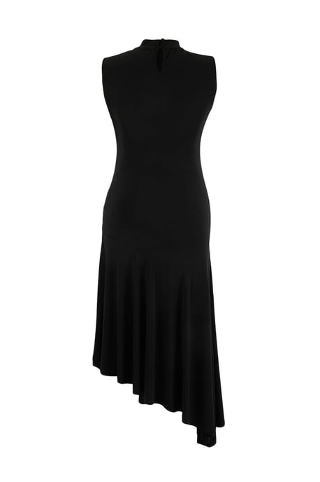 Trendyol Curve Dam Svart Enfärgad Maxi Ärmlös Casual Skater Plus size Klänning - Image 4