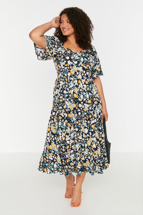 Trendyol Curve Dam Mörkblå Blommig Maxi Trekvartsärm Casual A-linje Plus size Klänning - Image 1