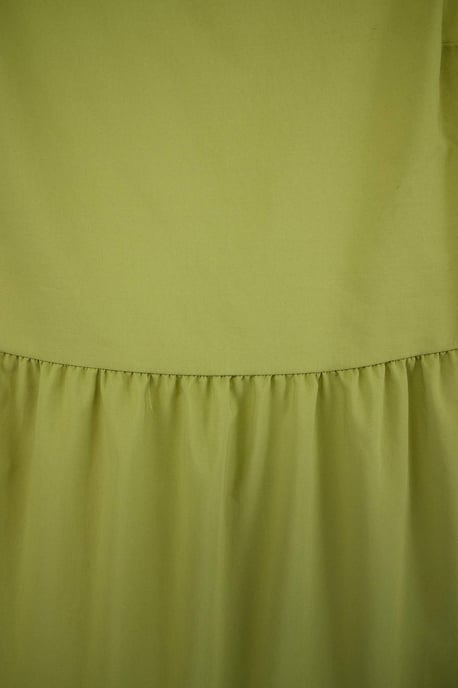 Trendyol Curve Dam Grön Enfärgad Maxi Ärmlös Casual A-linje Plus size Klänning - Image 4