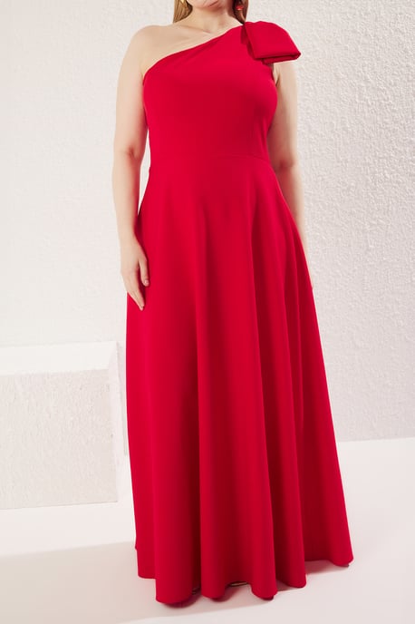 Trendyol Curve Dam Röd Enfärgad Maxi Ärmlös Elegant/Kväll A-linje Plus size Klänning - Image 2