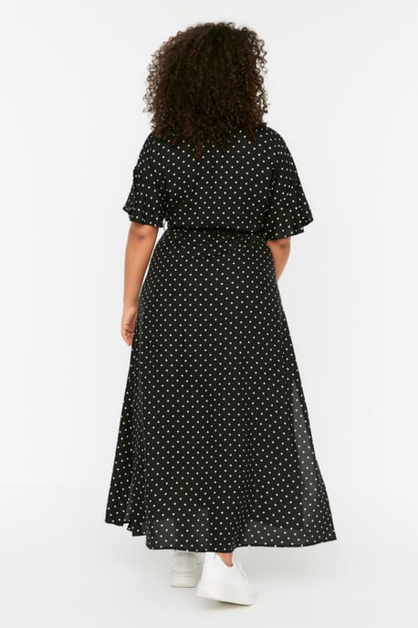 Trendyol Curve Dam Svart Prickig Maxi Kort Casual A-linje Plus size Klänning - Image 4