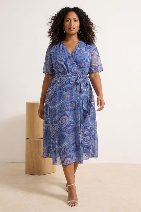 Trendyol Curve Dam Mörkblå Blommig Maxi Kort Casual A-linje Plus size Klänning - Image 2