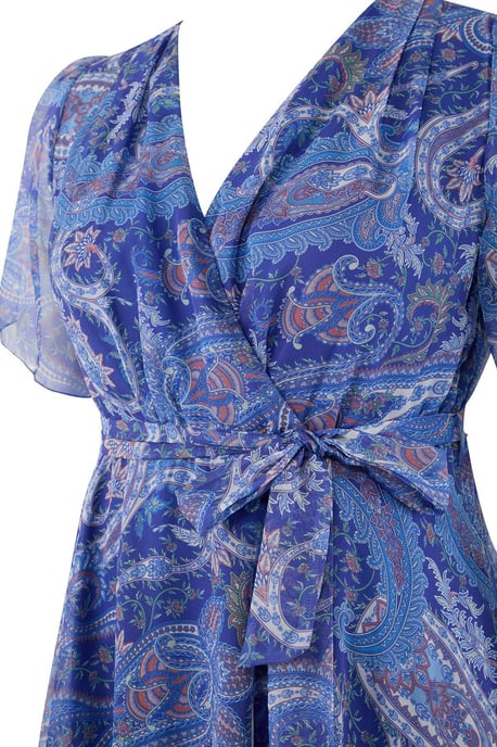 Trendyol Curve Dam Mörkblå Blommig Maxi Kort Casual A-linje Plus size Klänning - Image 4