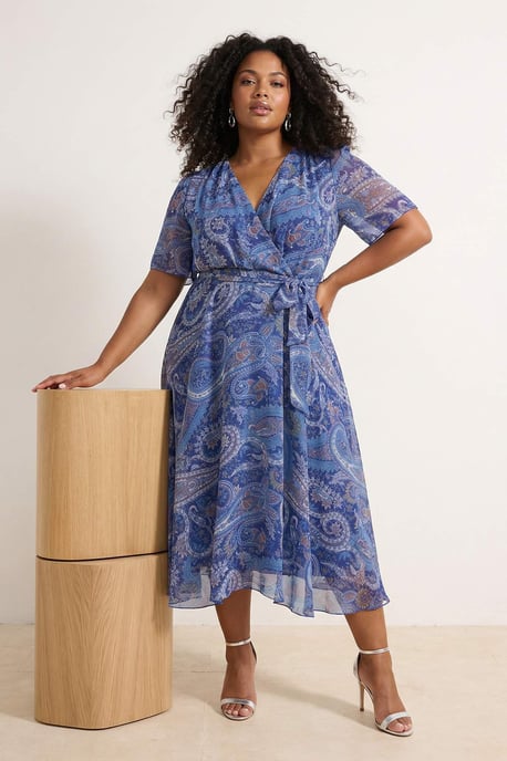 Trendyol Curve Dam Mörkblå Blommig Maxi Kort Casual A-linje Plus size Klänning - Image 6