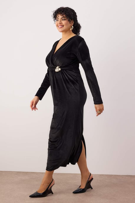 Trendyol Curve Dam Svart Enfärgad Maxi Lång Fest Bodycon Plus size Klänning - Image 6