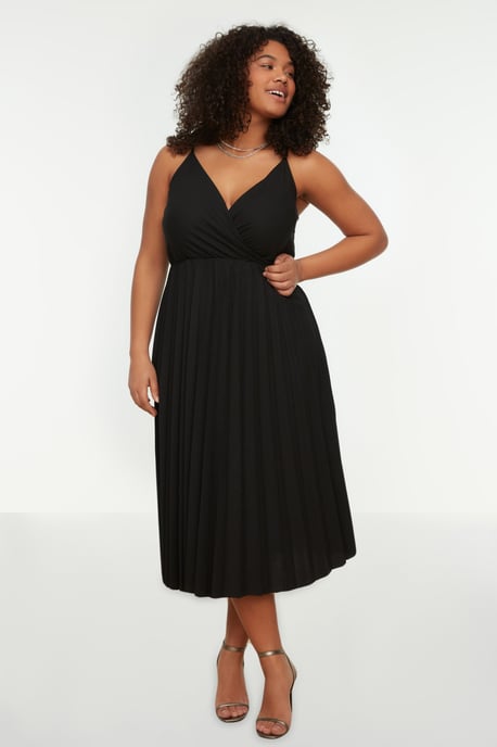 Trendyol Curve Dam Svart Enfärgad Midi Ärmlös Casual A-linje Plus size Klänning - Image 1