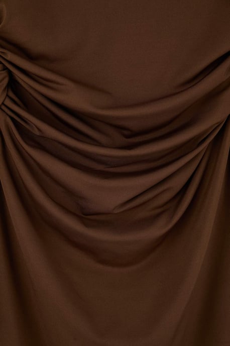 Trendyol Curve Dam Brun Enfärgad Midi Lång Casual Rak Plus size Klänning - Image 5