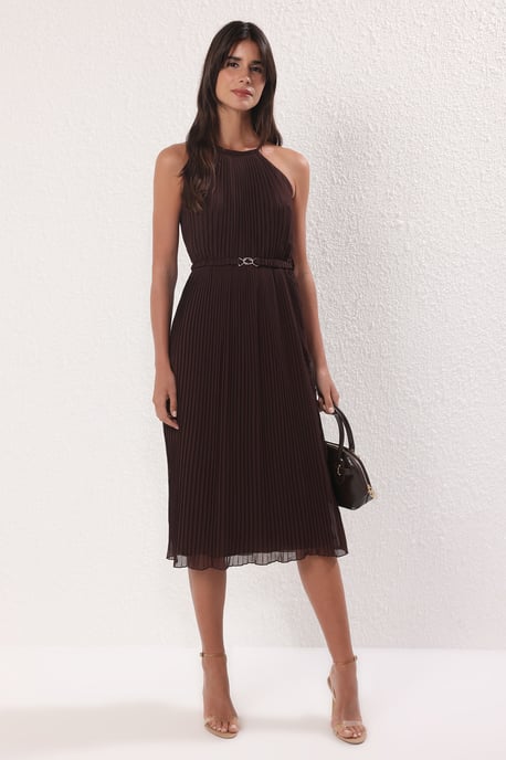 TRENDYOLMİLLA Women's Brown Plain Midi Sleeveless Evening / Daily Shift Dresses - Image 1