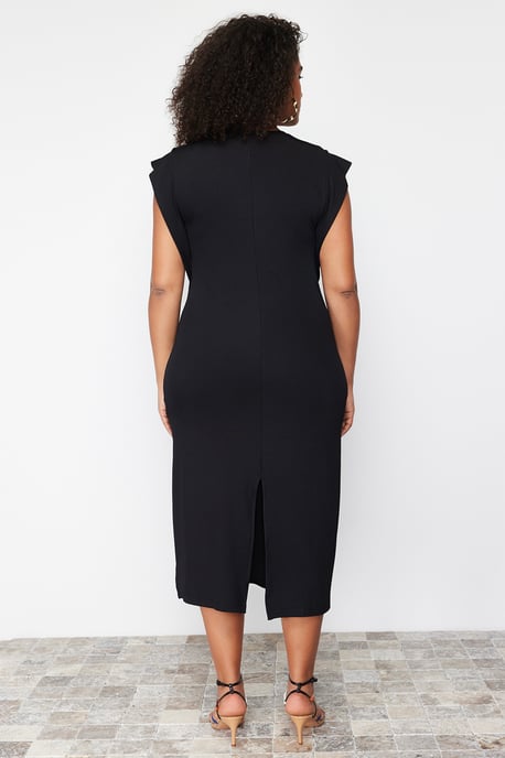 Trendyol Curve Dam Svart Enfärgad Midi Ärmlös Casual Rak Plus size Klänning - Image 2
