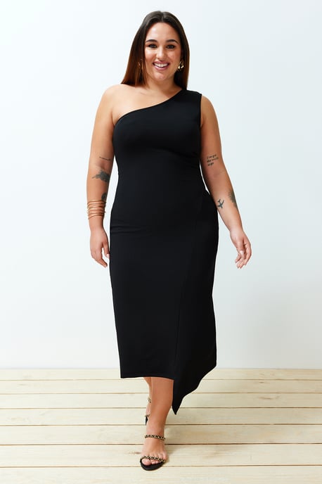 Trendyol Curve Dam Svart Enfärgad Midi Ärmlös Casual Asymmetrisk Plus size Klänning - Image 1
