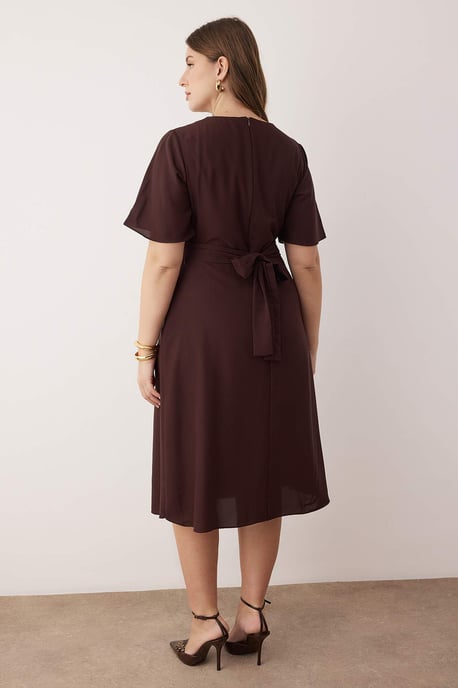 Trendyol Curve Dam Brun Enfärgad Midi Kort Kväll / Vardag A-linje Plus size Klänning - Image 3