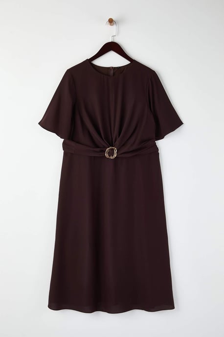 Trendyol Curve Dam Brun Enfärgad Midi Kort Kväll / Vardag A-linje Plus size Klänning - Image 4