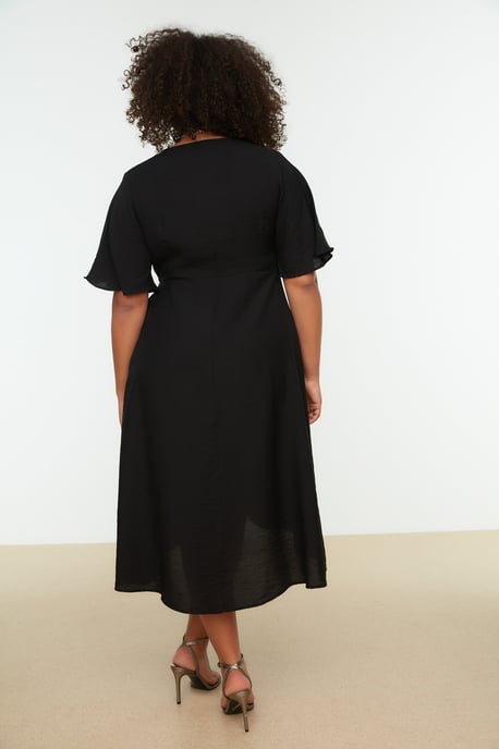 Trendyol Curve Dam Svart Enfärgad Midi Kort Casual A-linje Plus size Klänning - Image 4