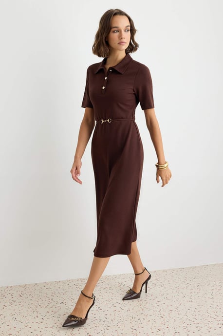 TRENDYOLMİLLA Dames Bruin Effen Midi Kort Casual A-lijn Jurken - Image 1