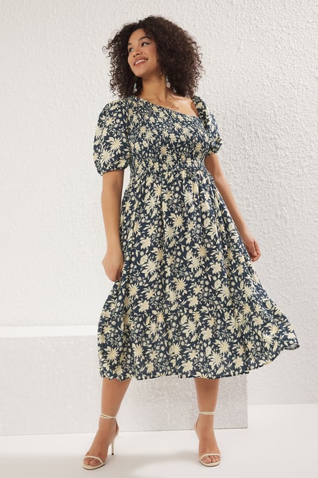 Trendyol Curve Dam Grön Enfärgad Midi Kort Casual A-linje Plus size Klänning - Image 1