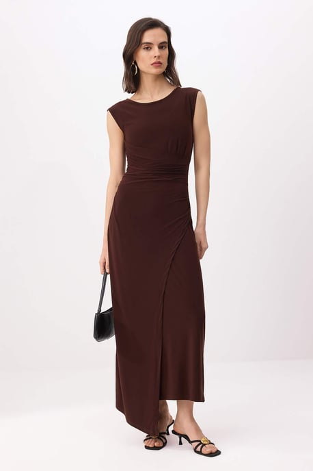 TRENDYOLMİLLA Women's Brown Plain Midi Sleeveless Business A-line Dresses - Image 2
