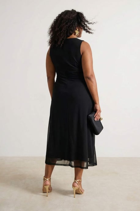 Trendyol Curve Dam Svart Djurmönster Midi Ärmlös Elegant/Kväll Bodycon Plus size Klänning - Image 4