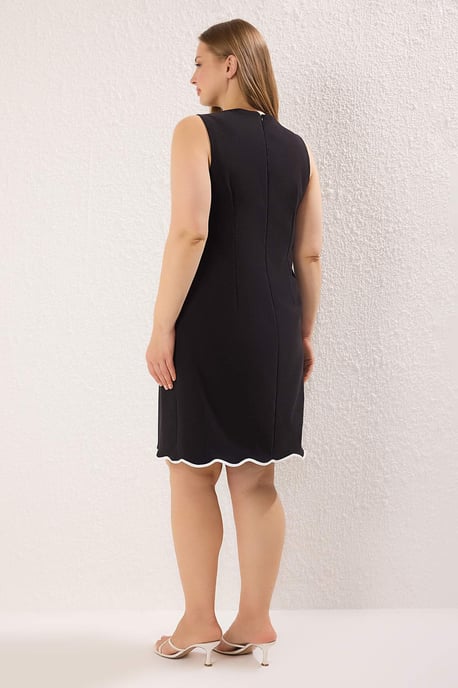 Trendyol Curve Dam Svart Färgblock Kort / Mini Ärmlös Business A-linje Plus size Klänning - Image 2