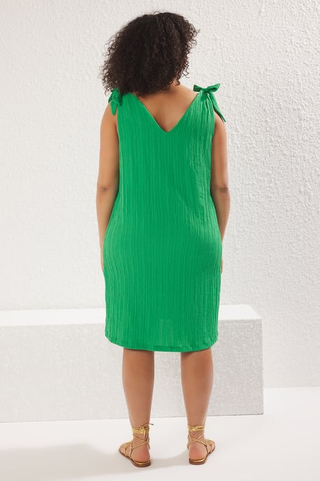 Trendyol Curve Dam Grön Enfärgad Kort / Mini Ärmlös Strandkläder Rak Plus size Klänning - Image 4
