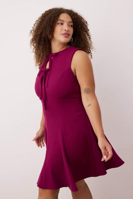 Trendyol Curve Dam Lila Enfärgad Kort / Mini Ärmlös Casual A-linje Plus size Klänning - Image 3