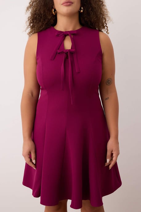 Trendyol Curve Dam Lila Enfärgad Kort / Mini Ärmlös Casual A-linje Plus size Klänning - Image 4