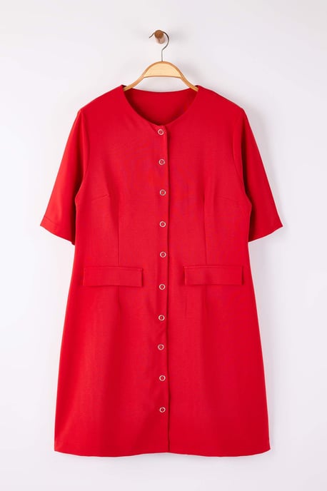 Trendyol Curve Dam Röd Enfärgad Kort / Mini Kort Casual A-linje Plus size Klänning - Image 4