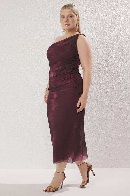 Trendyol Curve Dam Vinröd Enfärgad Maxi Ärmlös Fest Bodycon Plus size Klänning - Image 4