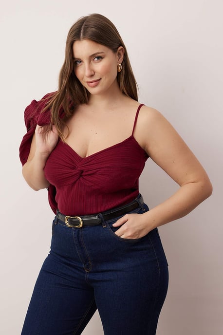 Trendyol Curve Dam Vinröd Enfärgad Lång Figursydd Plus size Koftor - Image 4