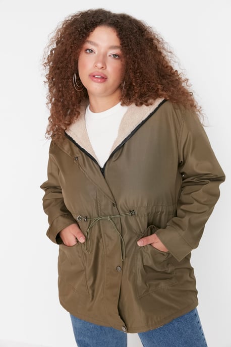 Trendyol Curve Dam Khaki Enfärgad Lång Regular fit Plus size Kappor - Image 5